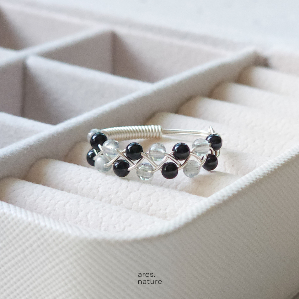 ares.nature - แหวนลวดดัดรุ่น Bunch ring สายมู แหวนหินมงคล
