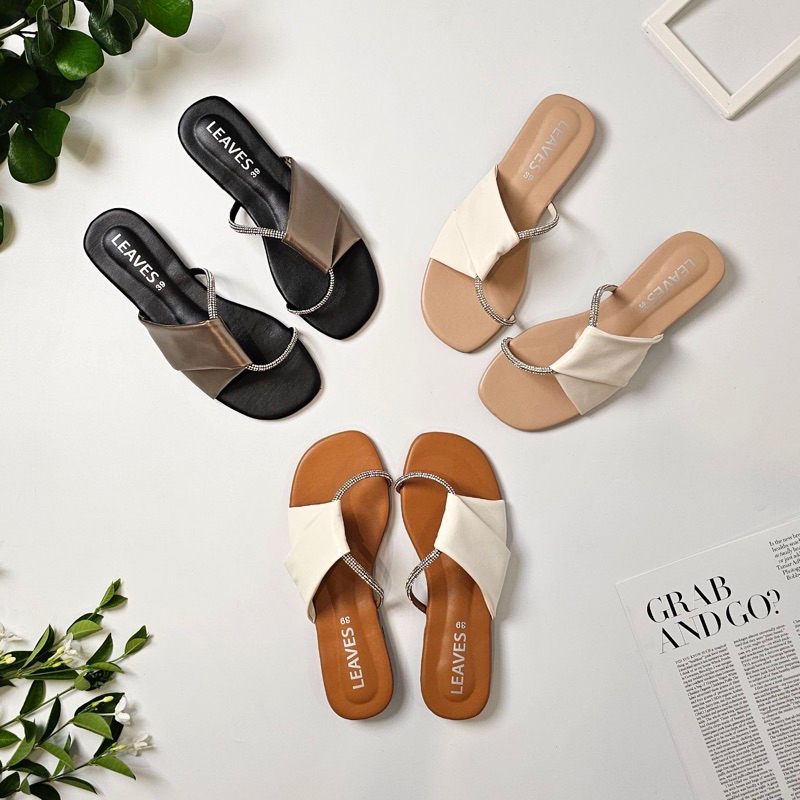 Leaves Shoes รองเท้าสวม รุ่น SOFIA สีดำ น้ำตาล นู้ด