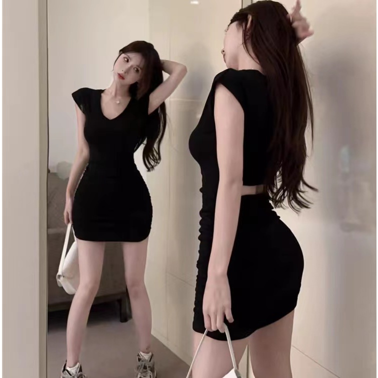 *Miki-Shop ชุดมินิเดรสแขนสั้นคอวีเข้ารูปผู้หญิงแหวกหลัง
