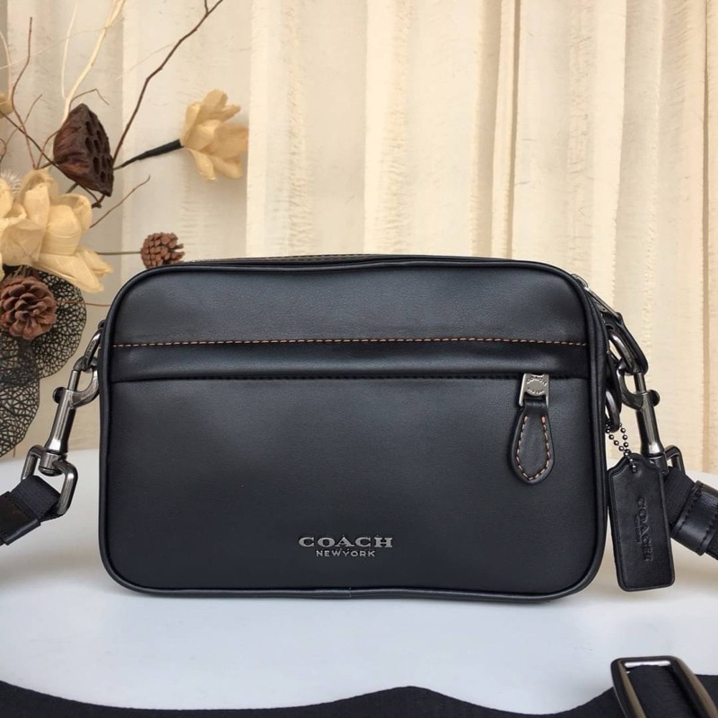 พร้อมส่ง🛍️ COACH Graham Crossbody Bag  Coach F39946