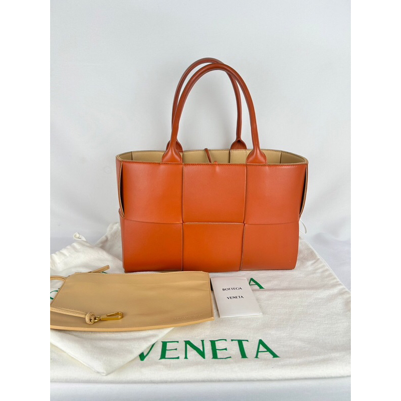 Bottega Arco small handbag