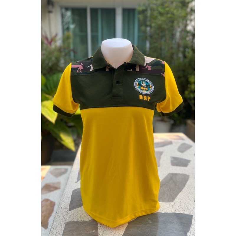 เสื้อโปโลสีเหลืองกรมอุทยาน ปักโลโก้อกซ้าย หลังDNP(งานพิมพ์dtf)