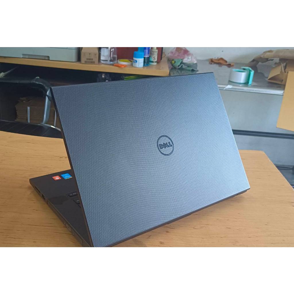 Notebook ยี่ห้อ Dell Core i7 Inspiron 3443 Gen 5  2.40GHz RAM 8 GB  (แถมฟรีกระเป๋า 1 ใบ)