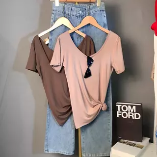 เสื้อยืดแขนสั้นทรงเว้าหลัง