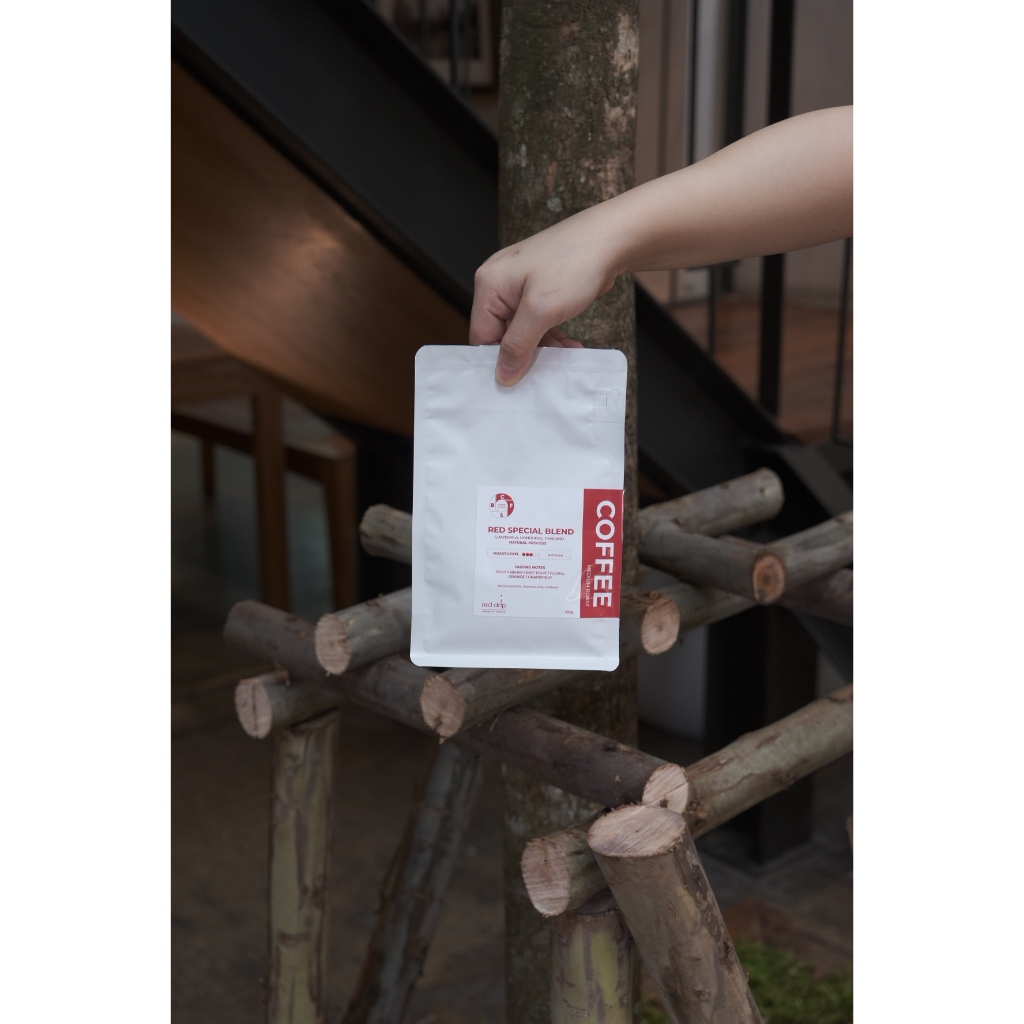 เมล็ดกาแฟคั่วกลางอ่อน Red Special Blend Coffee Beans (Medium Light Roast) : Red Drip - Specialty Cof