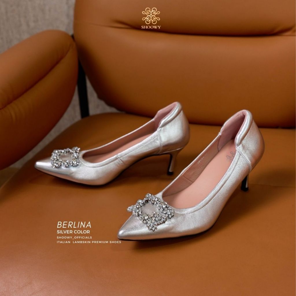 Shoowy รองเท้าหนังแกะรุ่น Berlina Silver color (สีเงิน)