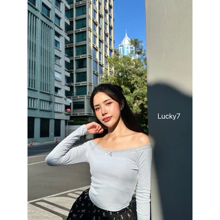 BY IRA 💕พร้อมส่ง💕(23097) Kersty Topเสื้อยืดแขนยาว สีทึบเปิดไหล่เซ็กซี่ของผู้หญิง สไตล์เกาหลี แฟชั่นฤดูร้อน
