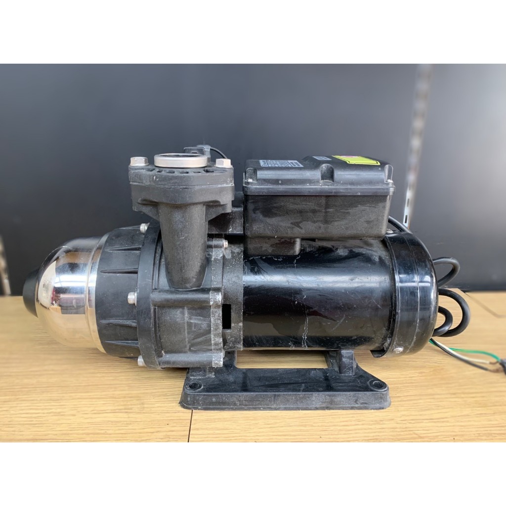 ปั๊มน้ำอัตโนมัติ KIKAWA รุ่น KQ 400 S (400w.)  สภาพดีมาก ปั๊มแรงดันคงที่ น้ำไหลแรง