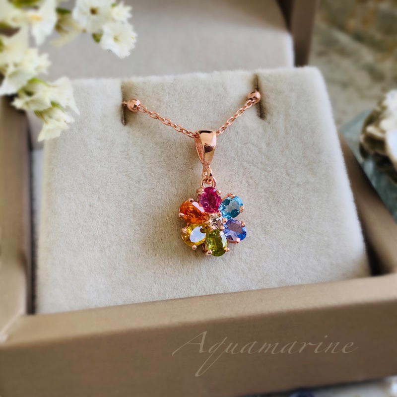 สร้อยพร้อมจี้ ดีไซน์ดอกไม้(Flower Collection)พลอยแฟนซี เกสรพลอยเพทายขาว