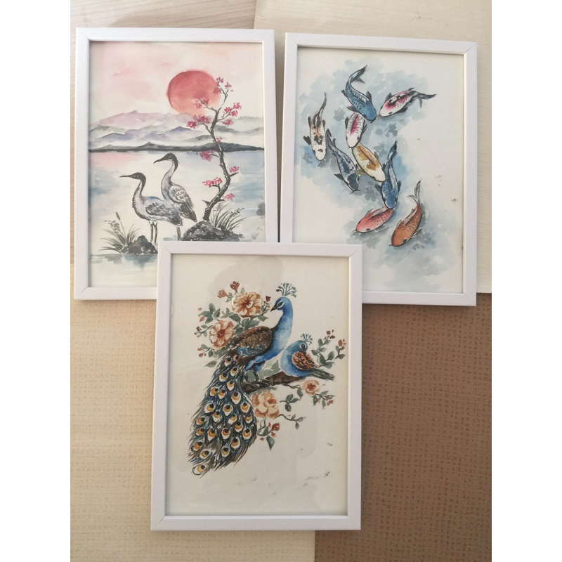 ภาพวาดมงคลปลาครป นกกระเรียนคู่ นกยูงคู่ สีน้ำ ขนาดA4 พร้อมกรอบ แขวนได้ตั้งได้ ตกแต่งบ้านร้านค้าเสริม