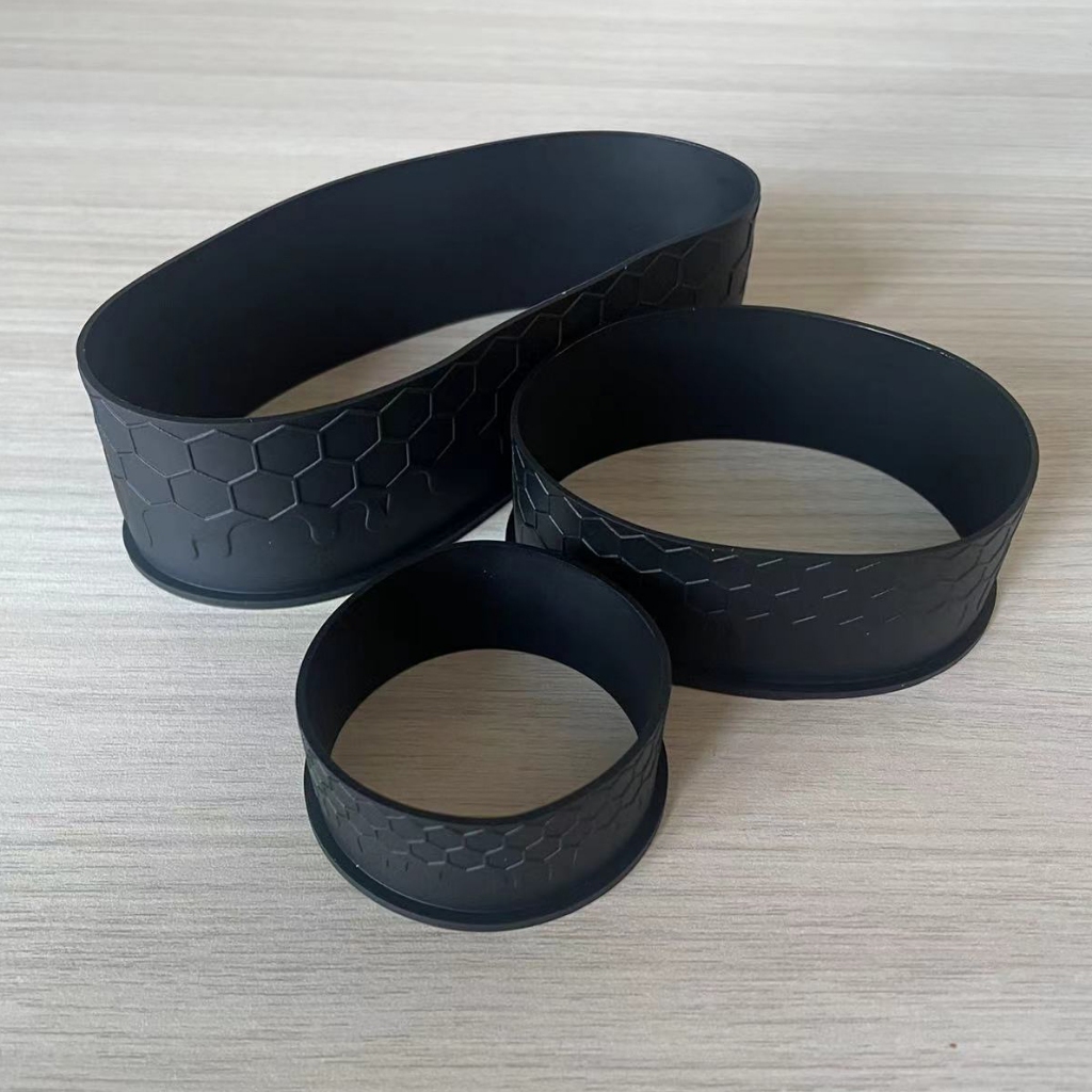 แผ่นกันลื่น สามารถติดตั้งที่ด้านล่างของขวดได้ วัสดุซิลิโคน 51mm 76mm 101mm  รวม 3 ชิ้น  ยืดหยุ่นได้เล็กน้อย รูปที่ 7