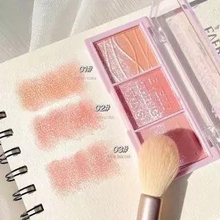 C.246.บลัชออน 3-in-1 ไฮไลท์ เนื้อมุกธรรมชาติ 3 สี พาเลทอายแชโดว์ กลิตเตอร์ ปัดแก้มสีชมพูพีชโทนหวาน