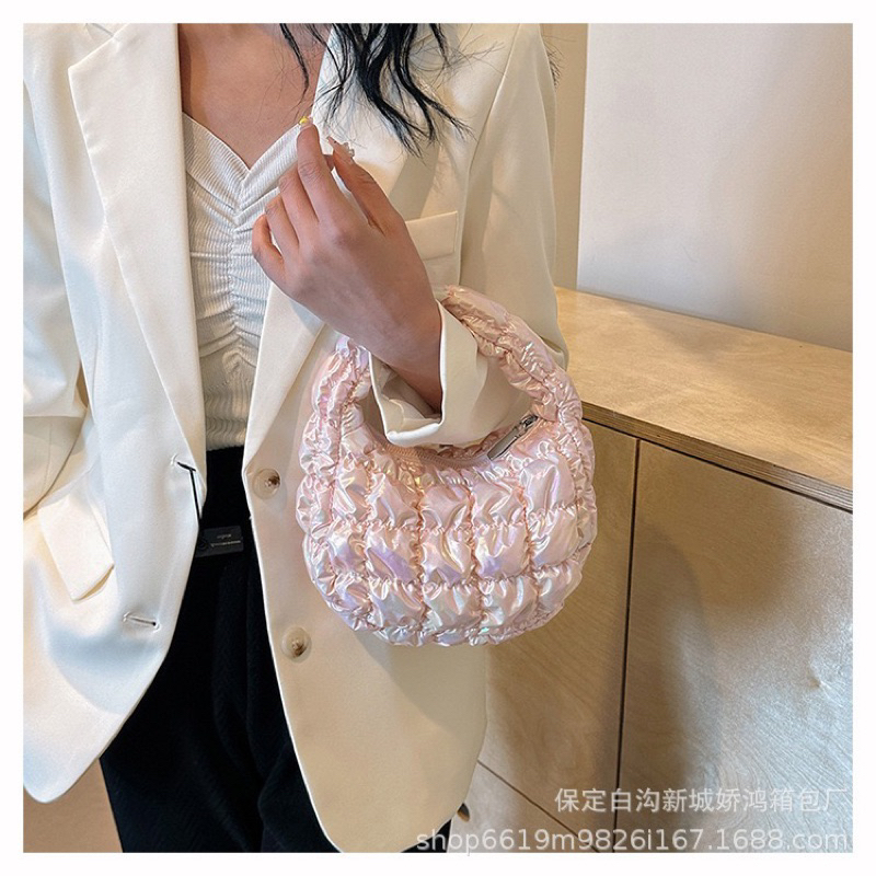 ลดล้างสต็อก ‼️กระเป๋ามินิ ผ้าย่น สไตล์เกาหลี