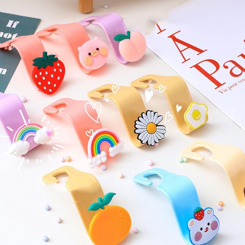 [พร้อมส่ง]ที่แขวนของในรถ แขวนถุงแขวนกระเป๋า ตะขอแขวนของอเนกประสงค์ ลายการ์ตูนน่ารักๆพร้อมส่ง