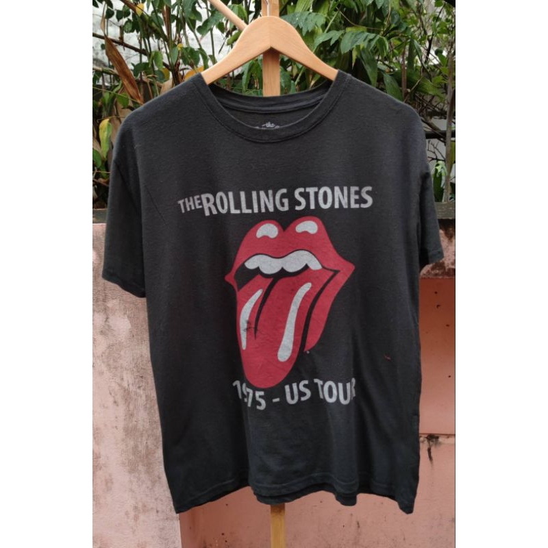 เสื้อยืดวินเทจ วงThe rolling stones @1975-US Tour ป้าย The rolling stones(มือสอง)ไซส์L 21"/25" cotton100%