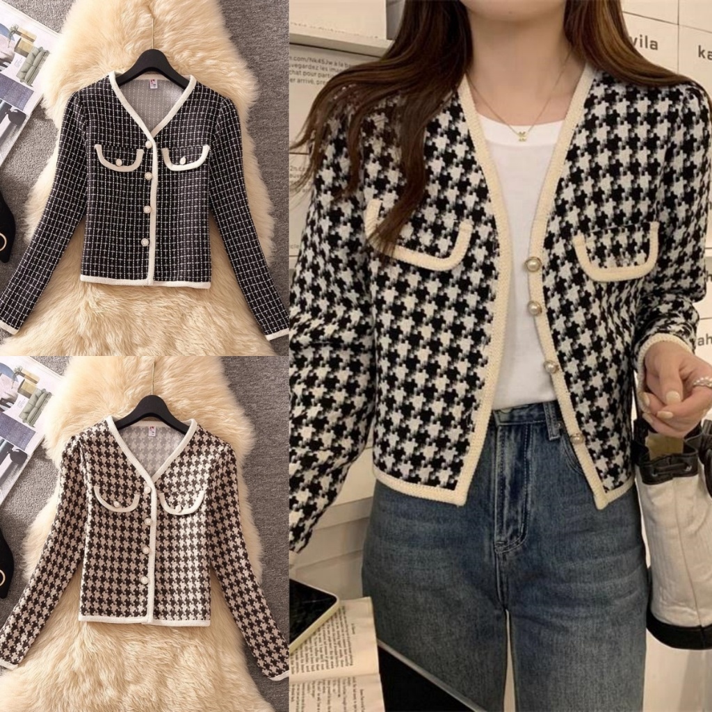 ccute พร้อมส่ง เสื้อแขนยาวไหมพรมทวิต งานทรงสาวย กระเป๋าแต่ง กระดุมมุก สุดน่ารัก