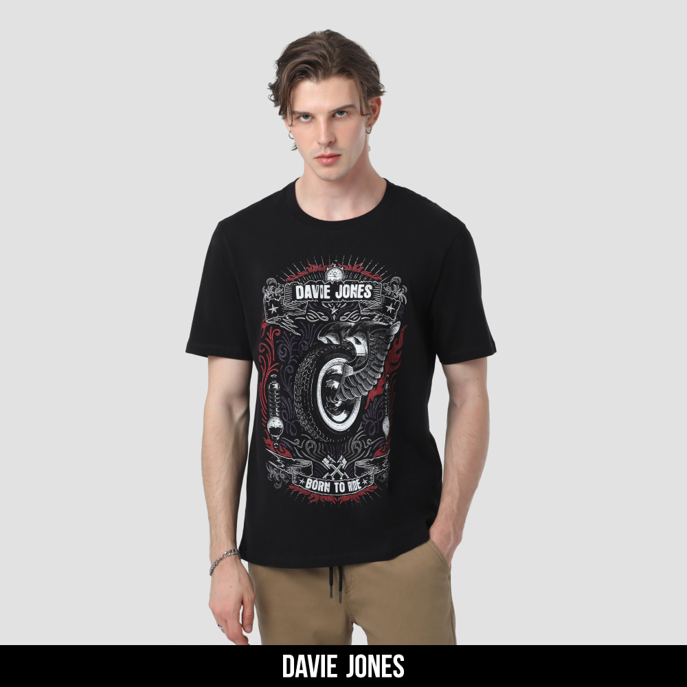 DAVIE JONES เสื้อยืด พิมพ์ลาย Graphic Regular Fit T-Shirt TB0408 สีดำ