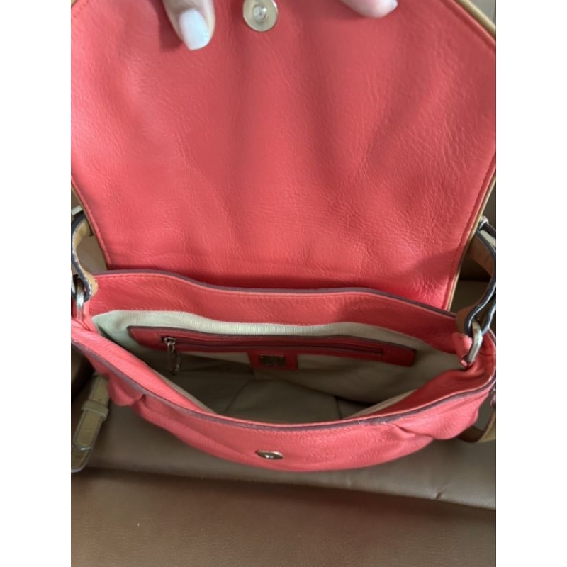 กระเป๋าสะพายข้าง MCM ของแท้มือสอง