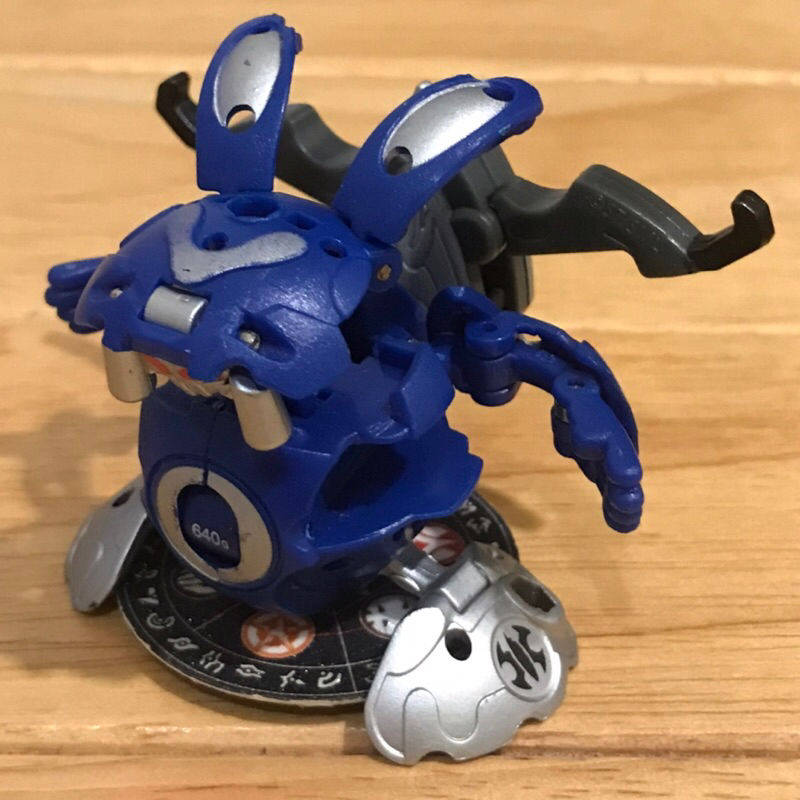 BAKUGAN AQUOS INFINITY TRISTER & Crosstriker