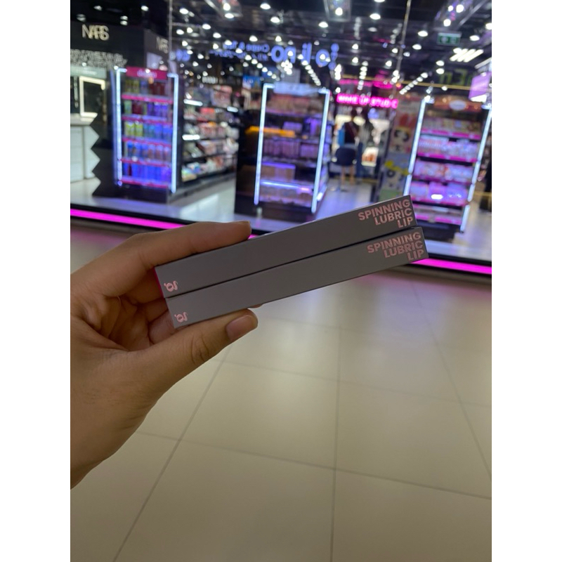 ‪Gala Camille-Spinning Lubric Lip‬