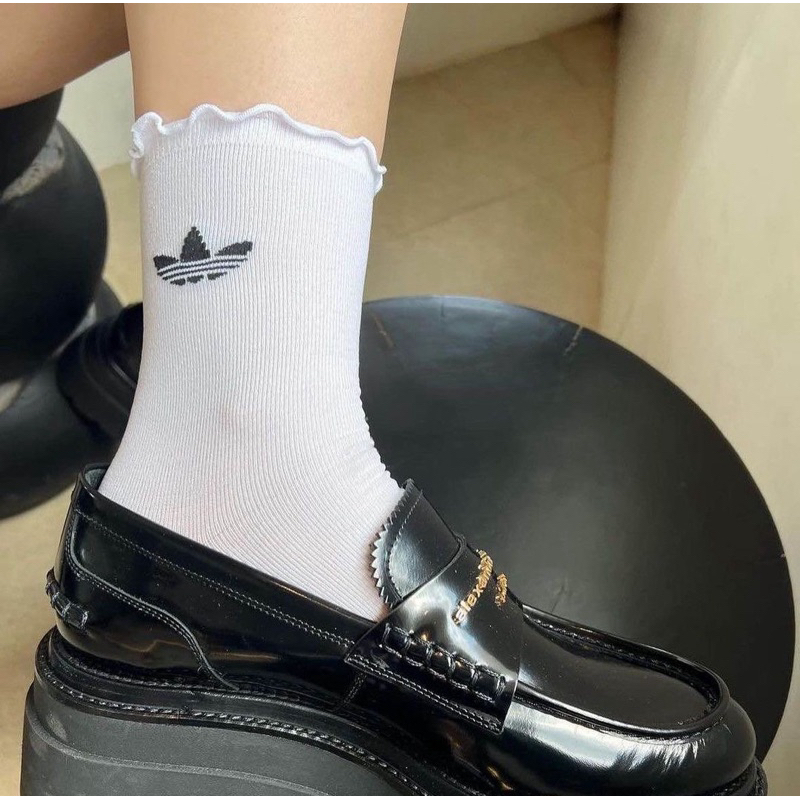 พร้อมส่งในไทย ถุงเท้า🧦🪢a didas ย่นปลาย งานดีมาก น่ารัก  งานเทียบ (รูปถ่ายจากสินค้าจริง)❄️