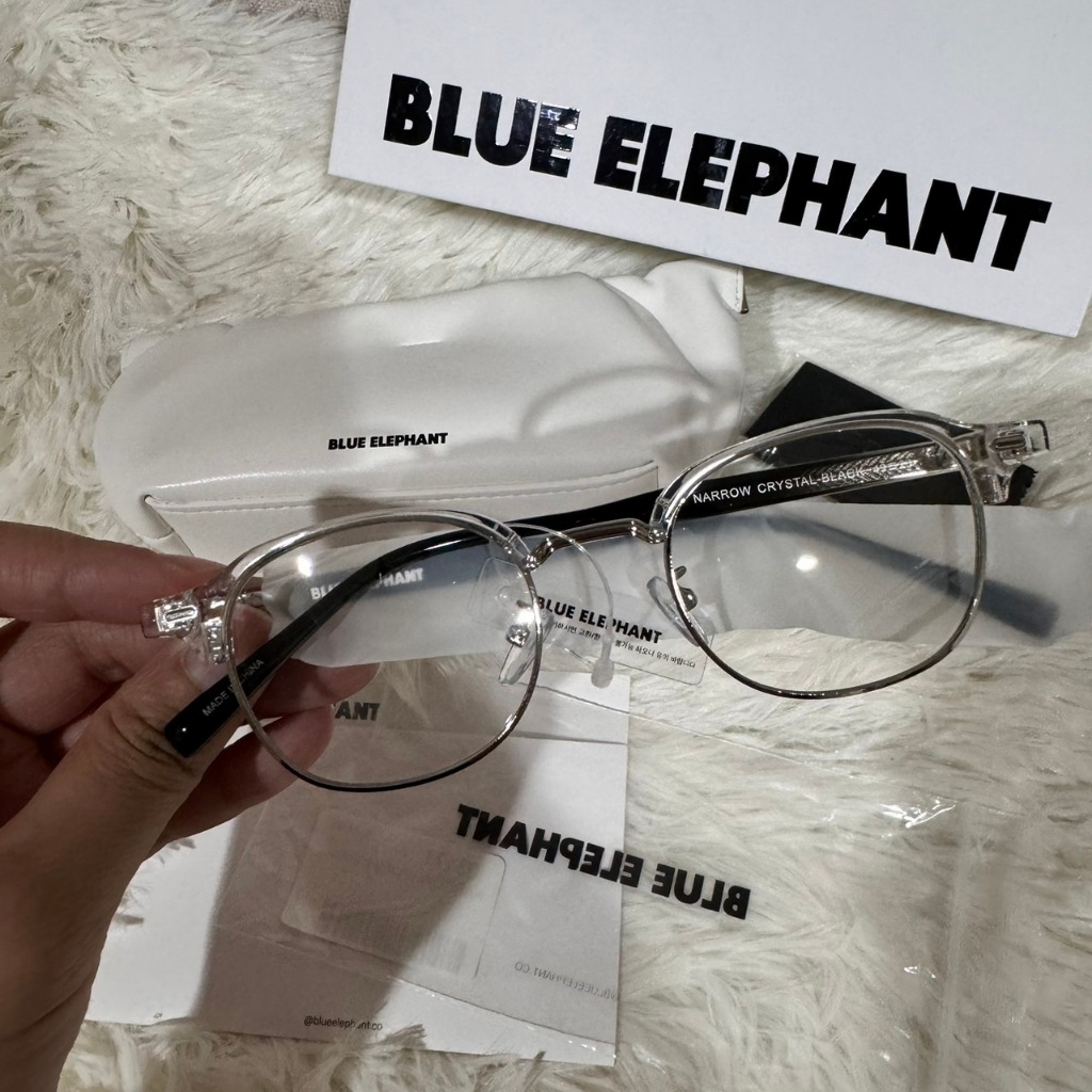 พร้อมส่ง blue elephant กรอบแว่นตาพร้อมเลนส์ใส รุ่น narrow crystal black