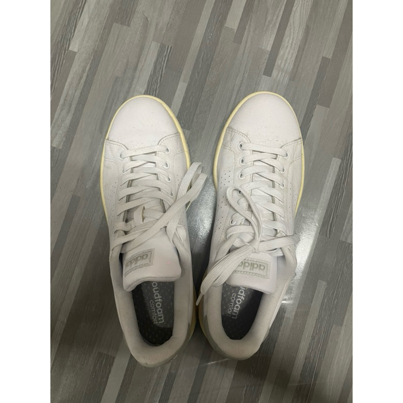 รองเท้า adidas แท้ มือสอง