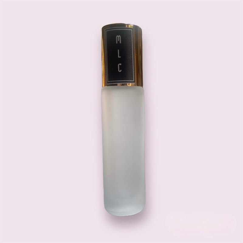 หัวน้ำหอม ขวดลูกกลิ้ง 10 ml ในราคาสุดคุ้ม รวมกลิ่นนิยม ขายดี รับประกันความติดทนทั้งวัน