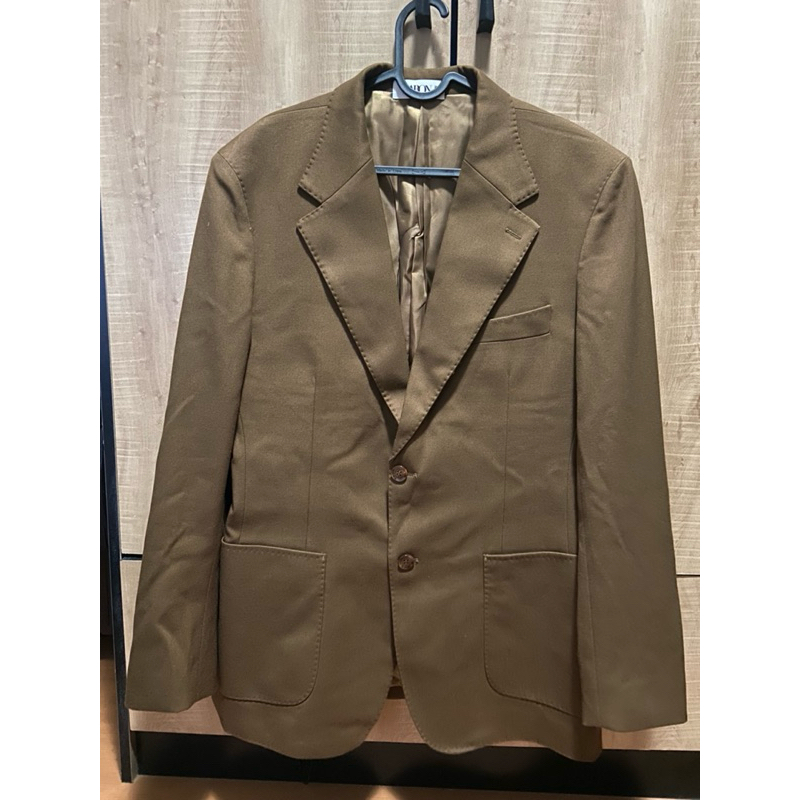 สูทสีน้ำตาลใส่ 1 ครั้ง ย้ำมีแต่สูทไม่มีกางเกงจากร้าน Baron.bkk สภาพใหม่ 99%