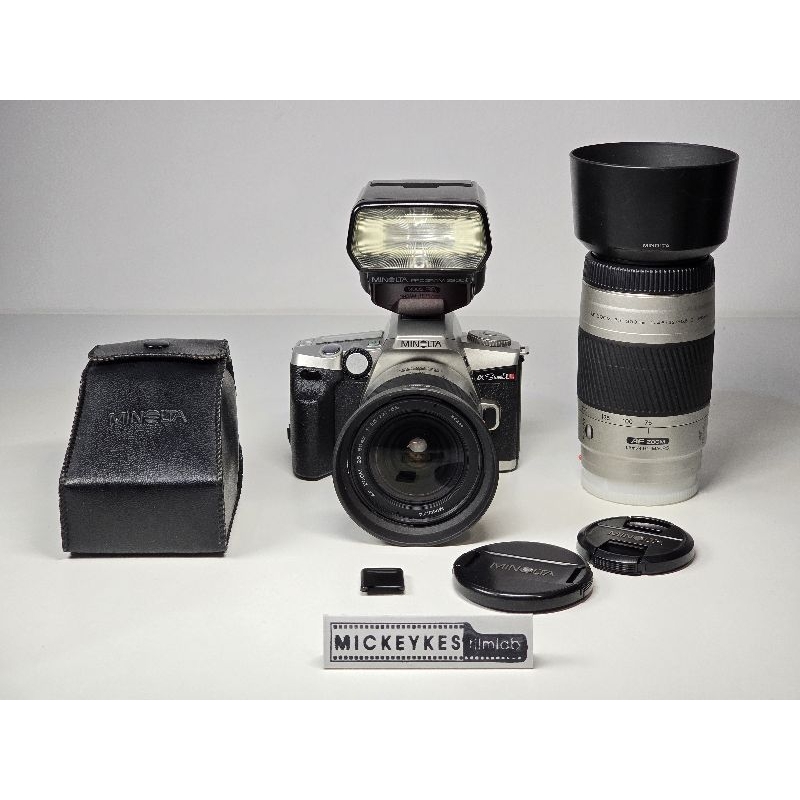 กล้องฟิล์ม Minolta Sweet IIL พร้อม Lens Minolta 28-80 mm , Minolta 75-300 mm , Flash Minolta Program 3200i อุปกรณ์ครบชุด
