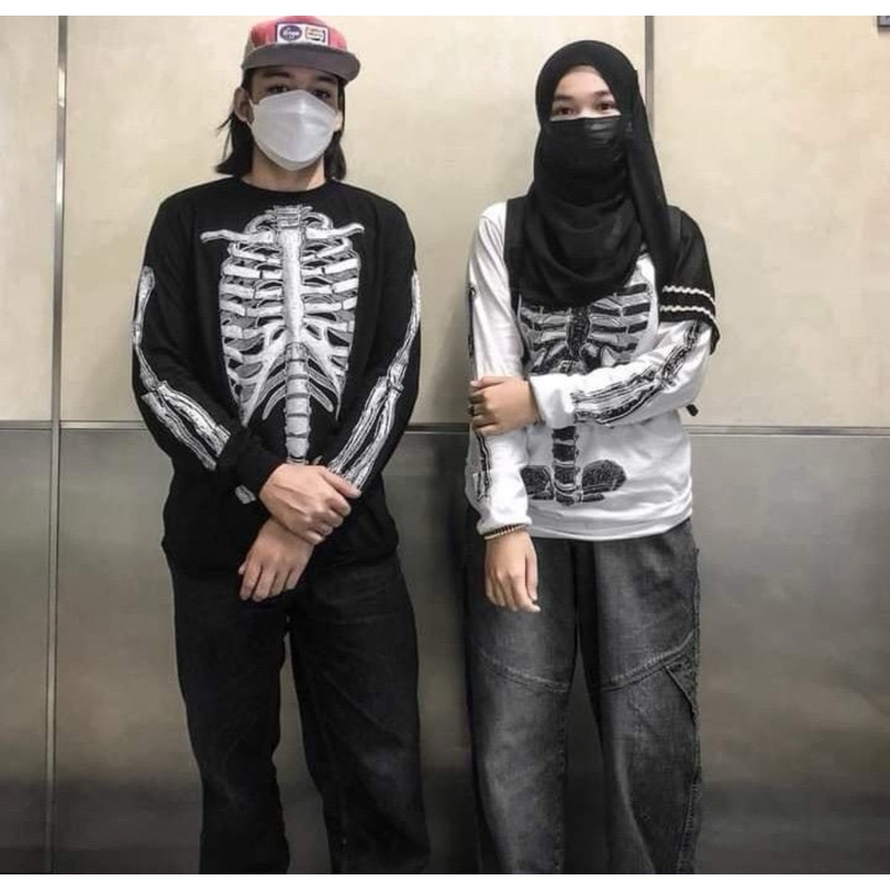 เสื้อคอกลมแขนยาววินเทจ คอฟิต แขนจั้ม ลายกระดูก M L XL