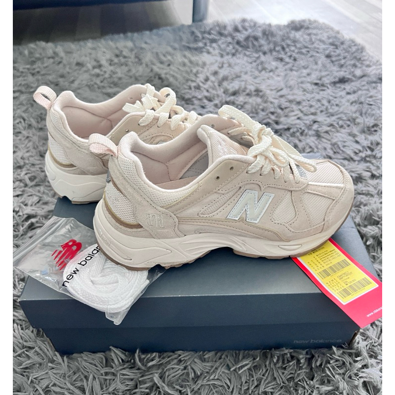 รองเท้า New balance 878