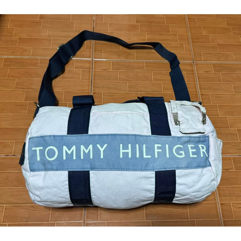 กระเป๋าหิ้ว พร้อมสายสะพาย Tommy Hilfiger
