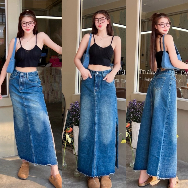 กระโปรงยีนส์ยาว สีเข้มแต่งเฟด ผ่าข้าง ปลายกระโปรงตัดแต่งขาด #Jsara21362