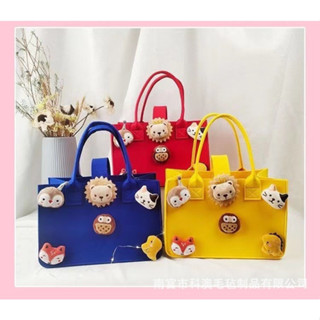 (พร้อมส่ง)Su139🔥กระเป๋าถือผ้าสักหลาด กระเป๋าการ์ตูน กระเป๋าช…