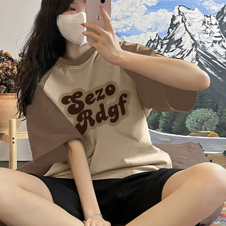 aililai1688 เสื้อคอกลมลายตัวอักษรสุดอาร์ตเฉี๊ยบเฉียบสไตล์เด็กแนวผ้านุ่มเด้ง ดีไซน์ทันสมัยแมทซ์ได้ลุค