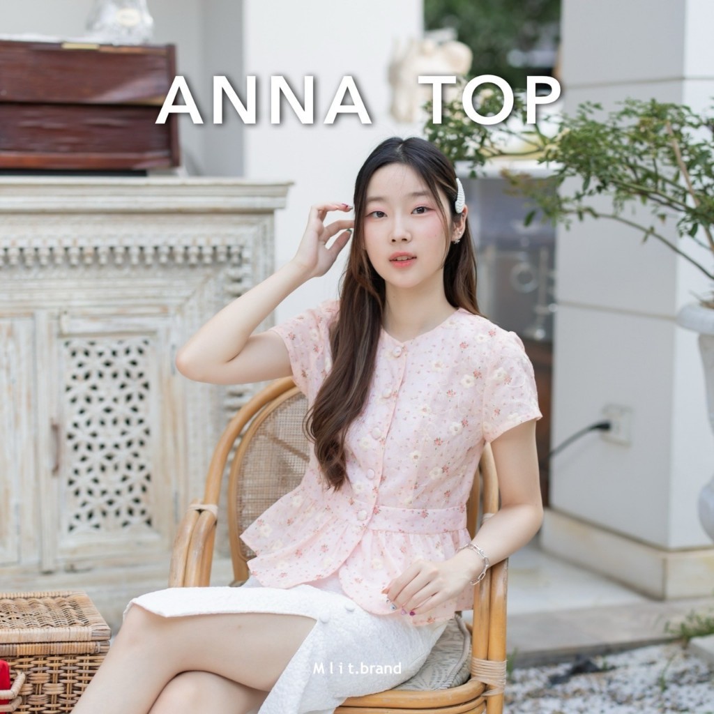 ANNA Top เสื้อคอกลมกระดุมหน้า ชายระบาย (Mlit_brand)