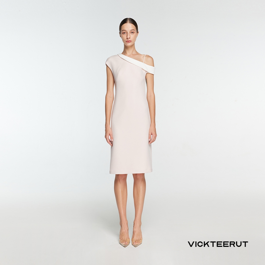 VICKTEERUT Re-Edition Off Shoulder Dress เดรสเปิดไหล่