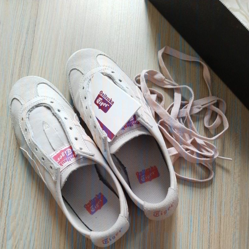 รองเท้า Onitsuka Tiger