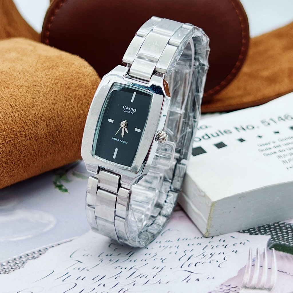 นาฬิกาข้อมือคาสิโอ้ สายเลท หน้าปัดสี่เหลี่ยมขนาด22มม. รุ่น LTP-1165A ดีไซน์จุดเพชร