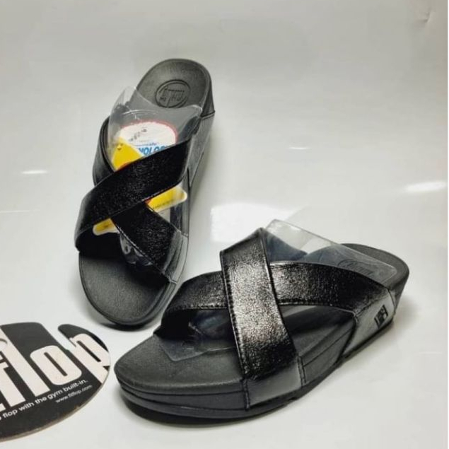 Fitflop ผู้หญิง Size 36---40 รองเท้าเพื่อสุขภาพ พื้นนุ่ม ใส่ทนทาน ไม่ขาดง่าย ใส่สวยใส่สบายมาก