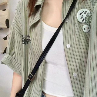 aililai1688 เสื้อเชิ้ตแขนสั้น ลายริ้วลายทาง สีเขียวพาสเทล น่ารักมินิมอล สไตล์เกาหลี เกร๋ๆ สั่งเลยจ้า