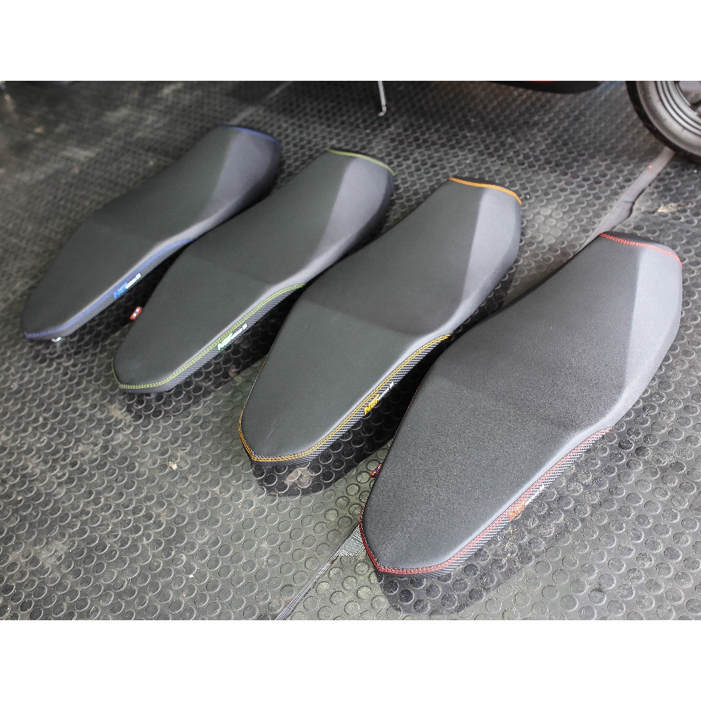เบาะ2ตอนทรงกลาง PCX150ปี2018ขึ้นไป-PCX160- โครงเทียม ร้านหน่อยวัดด่าน ผ้าเรดเดอร์ กันน้ำ ด้ายมี ส้ม เขียว แดง น้ำเงิน