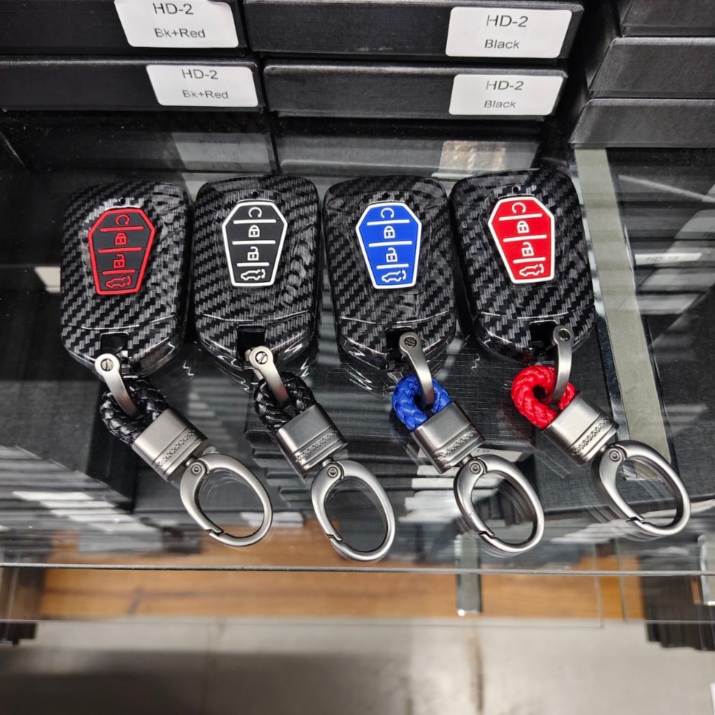 เคสเคปล่า ISUZU 2021 ปลอกกุญแจรถยนต์ เคสกุญแจรถ ISUZU D-MAX  2020/2021 เคสเคฟล่าปุ่มเรืองแสง