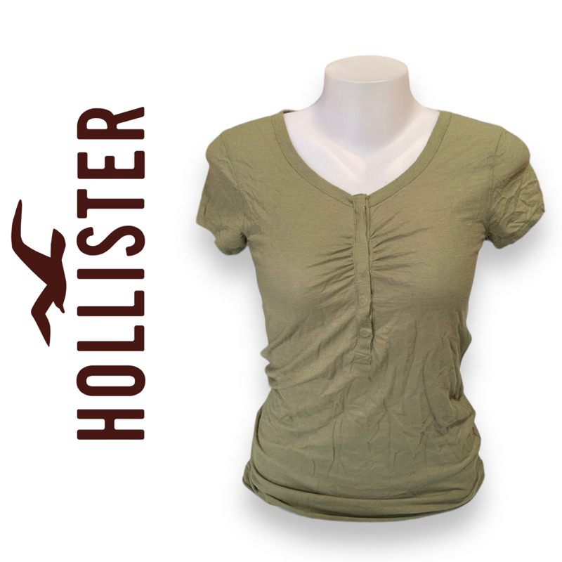 Hollister SA208 เสื้อคอกลม รัดรูป สีเขียว กระดุมหน้า เสื้อผู้หญิง แขนสั้น🔥พร้อมส่ง🔥