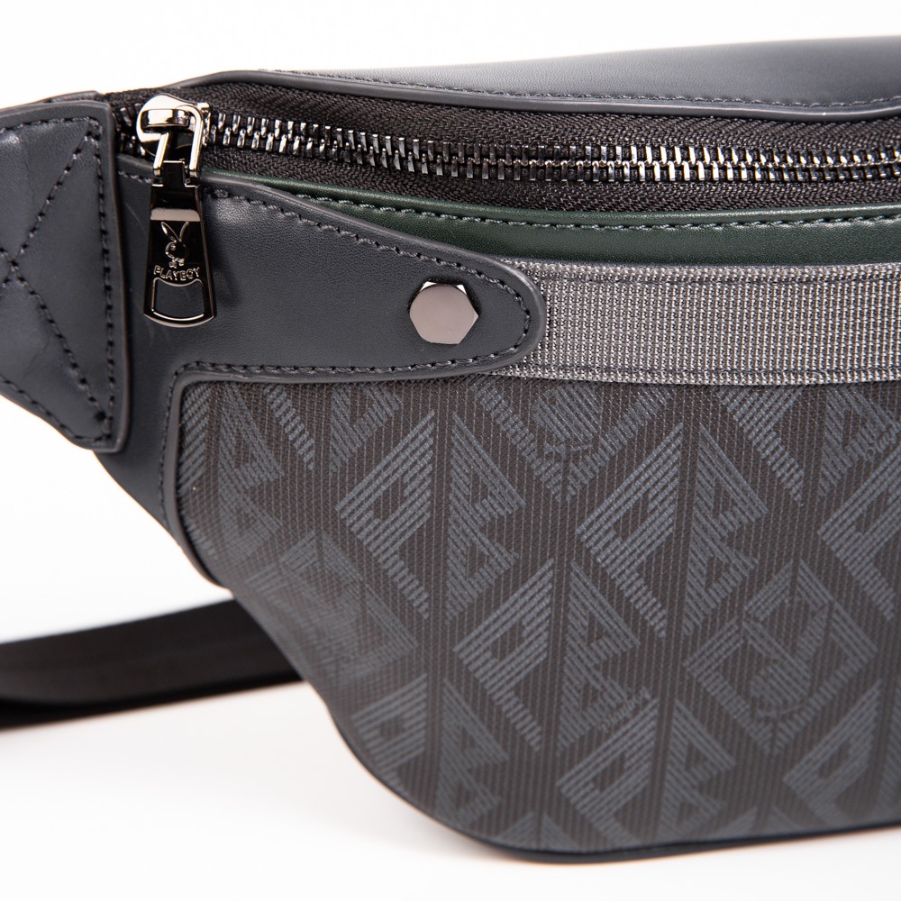 Playboy:Journey Men's Bag กระเป๋าคาดอกคาดเอวผู้ชาย รุ่น ST-B242PBM271-BL ดีไซน์สกรีนโลโก้อักษรสามเหลี่ยม สีกรม