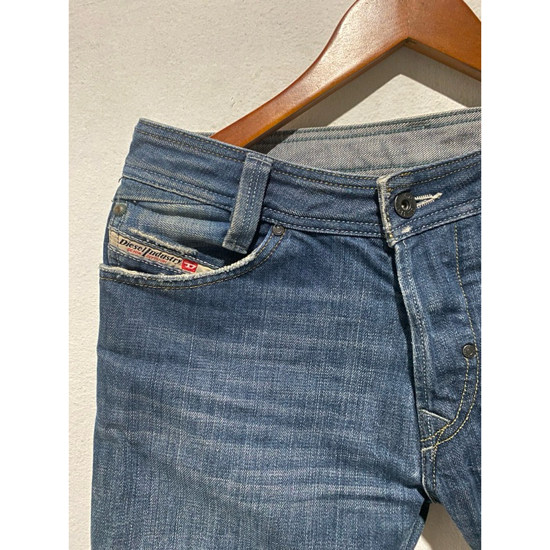Diesel กางเกงยีนส์ Diesel เอว 30“ มือสอง ของแท้