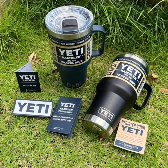 แก้ว YETI RAMBLER 30oz TRAVEL MUG  WITH STRONGHOLD LID