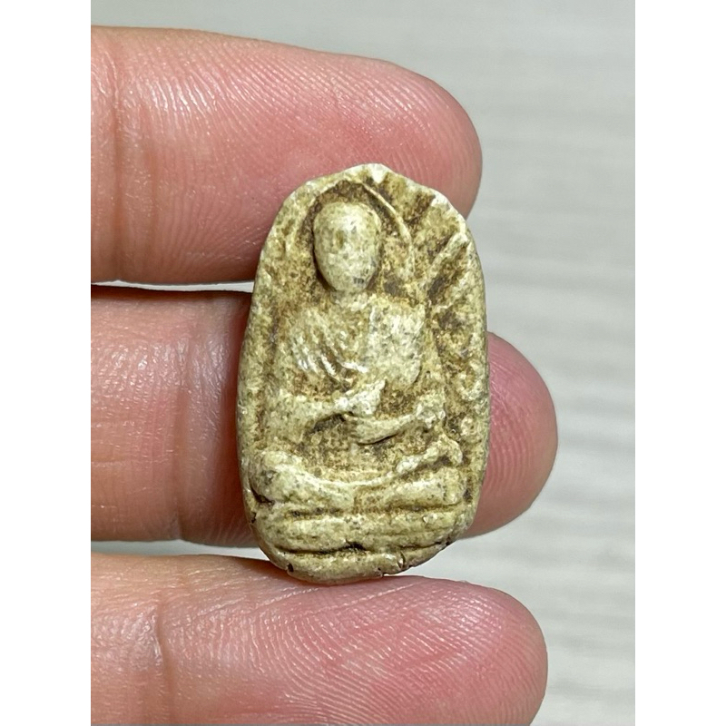 k686 พระเนื้อผงดูแล้วเก่าไม่ทราบที่พระบ้านบ้านราคาแบ่งปัน