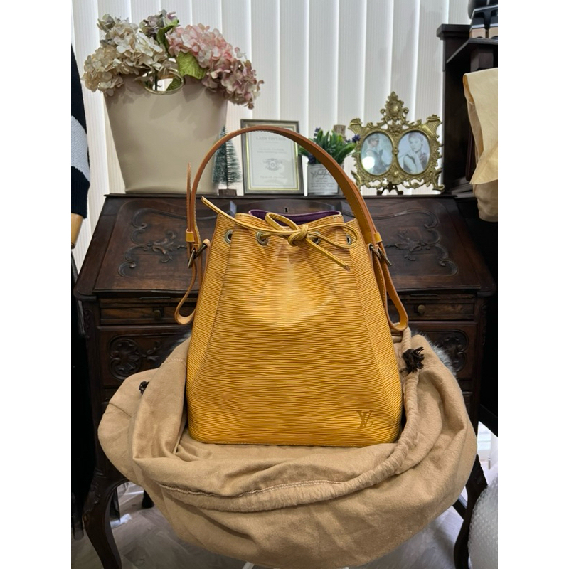 LV Tassil Yellow Epi Leather Noe Bag มือสองของแท้